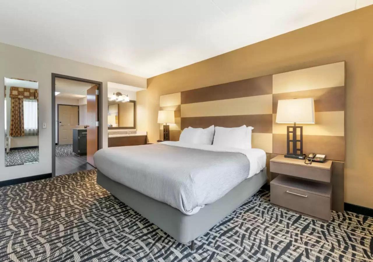 Quality Inn & Suites Mayo Clinic Area Rochester Ngoại thất bức ảnh