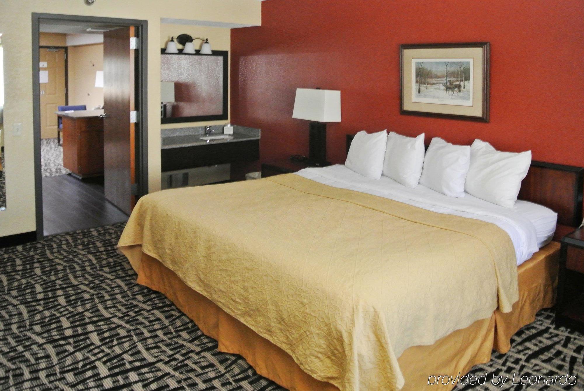 Quality Inn & Suites Mayo Clinic Area Rochester Ngoại thất bức ảnh